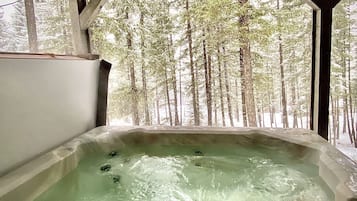 Bain à remous extérieur