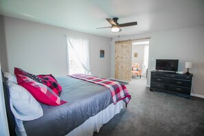 5 bedrooms, iron/ironing board, free WiFi, bed sheets - Private Home located at Lake Herrington (Lancaster)
