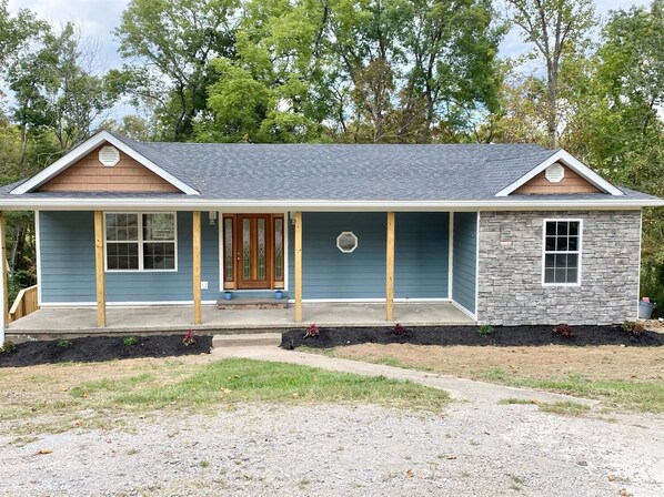 Exterior - Private Home located at Lake Herrington (Lancaster)