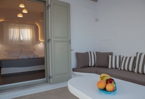 1 bedroom, in-room safe, iron/ironing board, travel cot