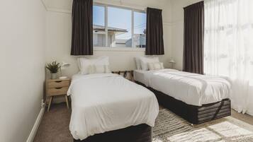 3 chambres, fer et planche Ă repasser, Wi-Fi, draps fournis