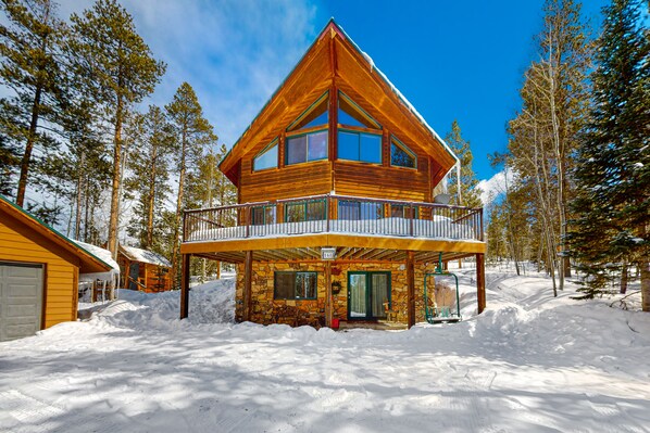 Exterior - Dog-friendly mountain home with fireplace, firepit & ping-pong - great for kids (Tabernash)