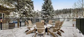 Lovely Studio Home w/Shared Hot Tub & Pool + Free WiFi/Game Room/Ping-Pong Table