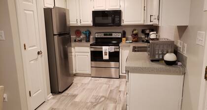 Modern 3‑Bedroom Home with Open Loft — 20 Minutes to All Charlotte Hotspots