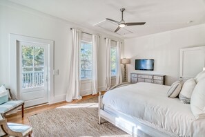 4 habitaciones, tabla de planchar con plancha, wifi y ropa de cama 
