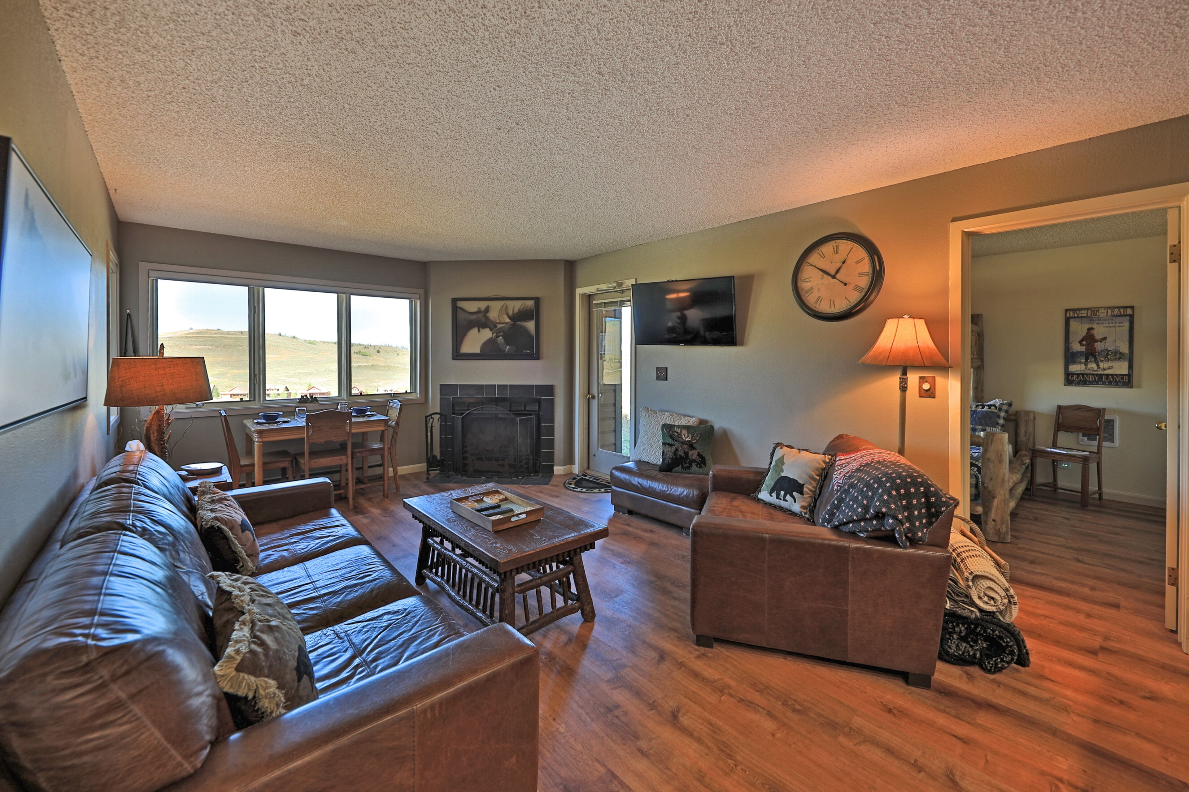 Ski-In/Ski-Out Condo w/ Fireplace, Patio, WiFi & Continental Divide/Golf Views
