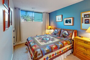 2 عدّة غرف نوم ومكواة/لوح كي وخدمة الإنترنت وملاءات أسرّة