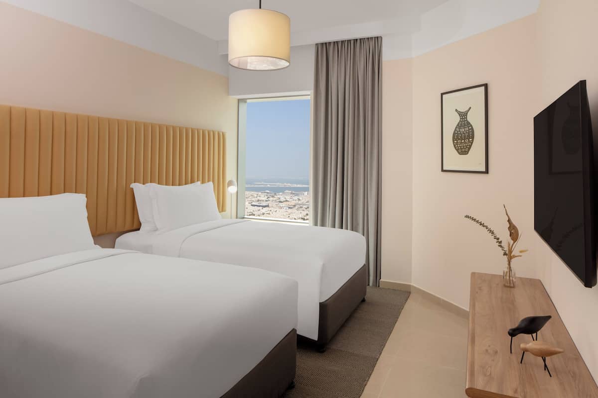 1 Schlafzimmer, hochwertige Bettwaren, Zimmersafe, individuell dekoriert