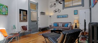 Historic comfy loft in the heart of Salida! View calendar