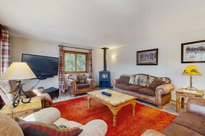 TV, fireplace, DVD player, table football