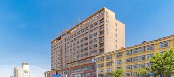 Junting Huafeng Hotel