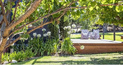 Secluded Seaside Retreat - Premium Luxury Accommodation