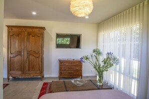 1 chambre, fer et planche Ă repasser, Wi-Fi, draps fournis