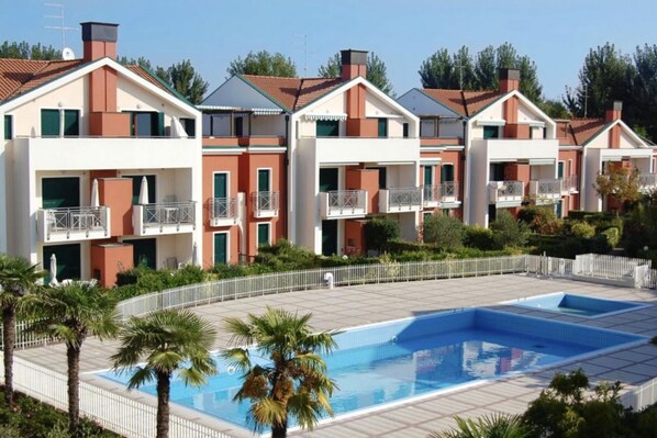 Imagen sin descripción, 1 de 10, botón