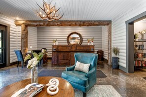 Lobby - Abode at Black Bear Lodge #204 | Charming Lodge with Deer Valley Ski Access (Park City)