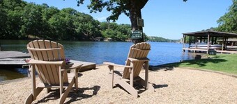 Pet Friendly Studio Cottage #3 At The Water's Edge