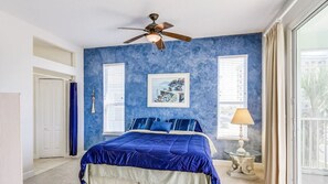 5 bedrooms, iron/ironing board, WiFi, bed sheets - ***Rooftop Oceanview Beach House (Cocoa Beach)