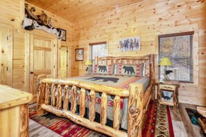 2 bedrooms, desk, iron/ironing board, free WiFi