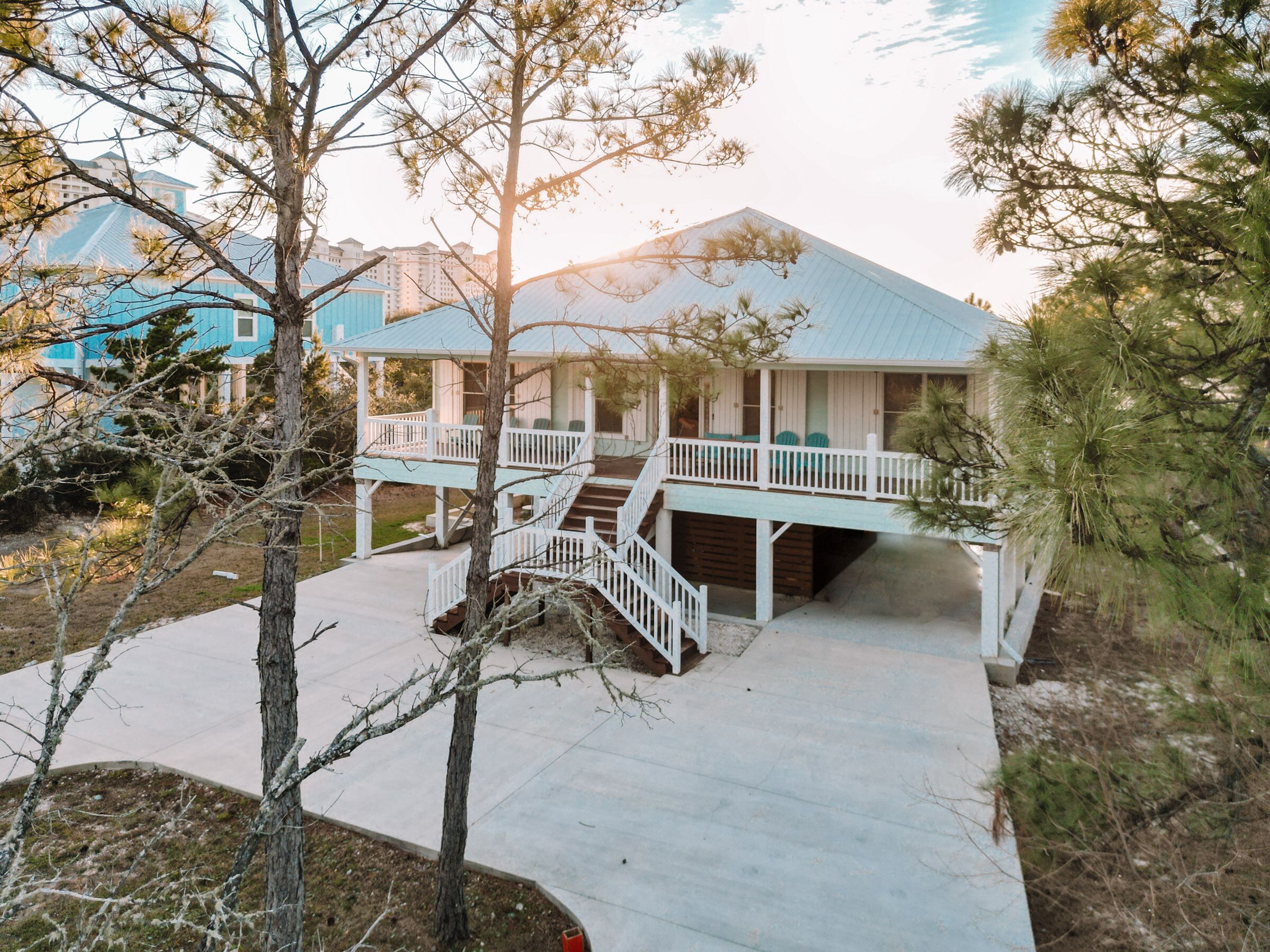 Ohana Cabana: Wooded, 5 Min Walk To Private Beach