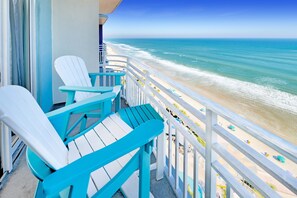 Property grounds - Oceanfront Balcony! Lazy River & Family Fun Awaits (Daytone Beach)