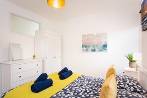 2 bedrooms, free WiFi, bed sheets, wheelchair access
