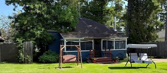 Weisel Cabin - Nostalgic Cabin located within walking distance of Downtown La Pointe!