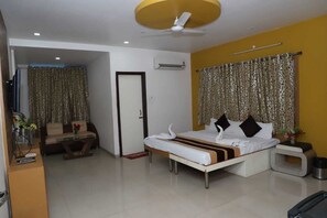 Family Studio Suite | Free WiFi - Hotel Ankit Residency (Jabalpur)