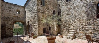 Villa Cenobio C: A characteristic and welcoming studio apartment made of stone, with Free WI-FI.