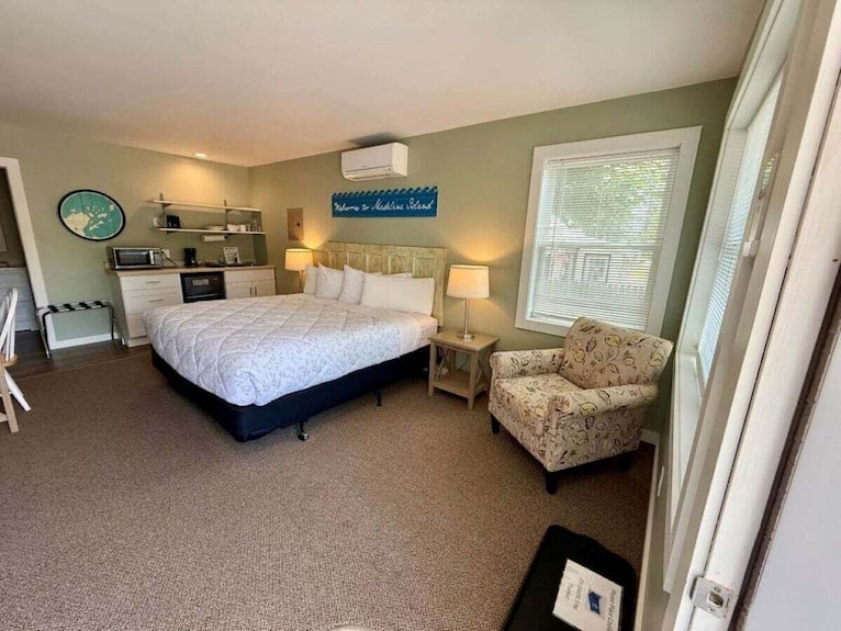 Suite Four At La Pointe Lodging - Bayfield, WI