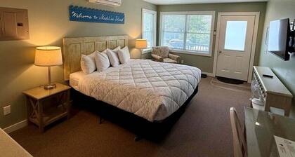 Suite Four at La Pointe Lodging
