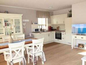 Køleskab, mikrobølgeovn, ovn, opvaskemaskine