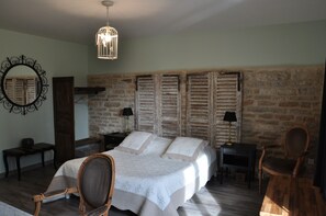 5 bedrooms, iron/ironing board, travel crib, free WiFi - Cottage 10 people in a park with swimming pool (Argilly)