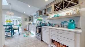 Microwave, oven, dishwasher, coffee/tea maker