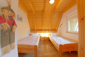 3 Schlafzimmer, Reisekinderbett, WLAN