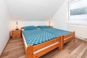 2 habitaciones, cuna de viaje, wifi y ropa de cama 