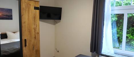 2 habitaciones, cuna de viaje, wifi y ropa de cama