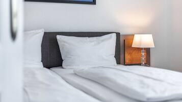 2 bedrooms, travel crib, WiFi, bed sheets