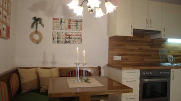 Fridge, oven, coffee/tea maker