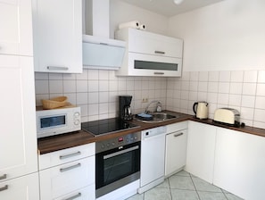 Fridge, microwave, oven, dishwasher - Apartment Rosenhof TW 110 - TW 110 (Kühlungsborn)
