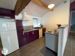 Réfrigérateur, micro-ondes, four, lave-vaisselle