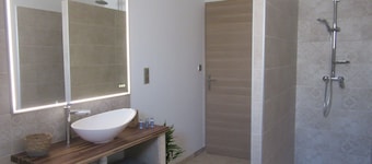 VACATION VILLA 4 STARS 6 PERS WITH HEATED POOL IN PROVENCE