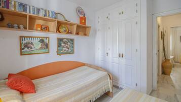 2 Schlafzimmer, Bügeleisen/Bügelbrett, kostenloses WLAN, Bettwäsche