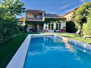 室外泳池、暖水池