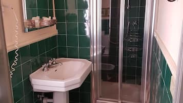 Shower, bidet, towels