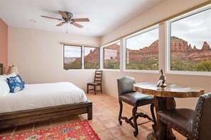 4 bedrooms, iron/ironing board, free WiFi, bed sheets - The Hideaway in Sedona - Pool/Spa, Hiking & more! (Sedona)