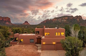 Exterior - The Hideaway in Sedona - Pool/Spa, Hiking & more! (Sedona)