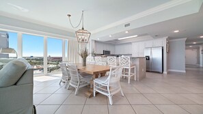 Dining - Beachfront 4BR, Lazy River w/ Slide!!  Parking Level! (Orange Beach)