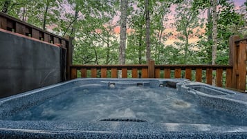 Mökki, 2 makuuhuonetta | Ulkoporeallas