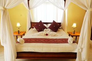 2 bedrooms, WiFi, bed sheets - Rendira villa two bedroom villa with private pool & paddy's view (Ubud)