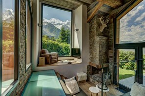 Living area - Chalet Castorette Luxueux: Sauna - Near Chamonix center (Chamonix-Mont-Blanc)